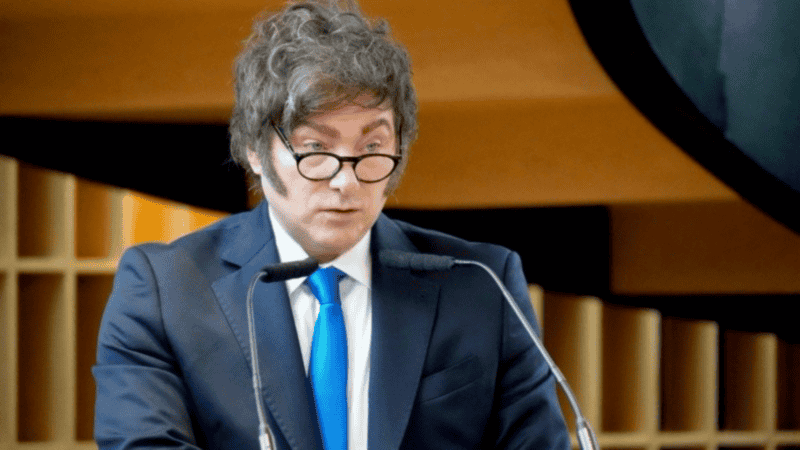 El presidente Milei dijo que uno de sus grandes logros es haber bajado la pobreza.