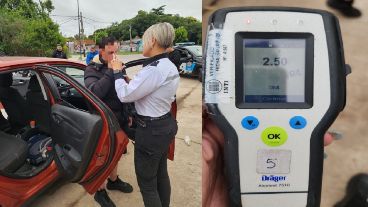 El conductor realizaba maniobras peligrosas por barrio Abasto y fue detectado por la policía.