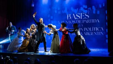 "Alberdi, el musical" es una creación de Pablo Torres Flores. El también director de la puesta se inspiró en "Hamilton", de Lin-Manuel Miranda.