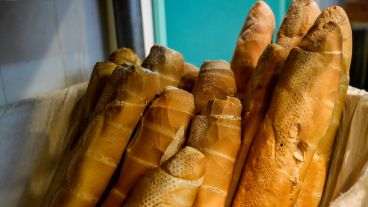 "La gente hoy compra lo que puede y no lo que quiere", sostienen panaderos.
