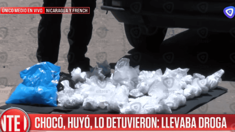 El conductor y la acompañante fueron aprehendidos y el niño fue trasladado. Es el hijo de la mujer detenida.