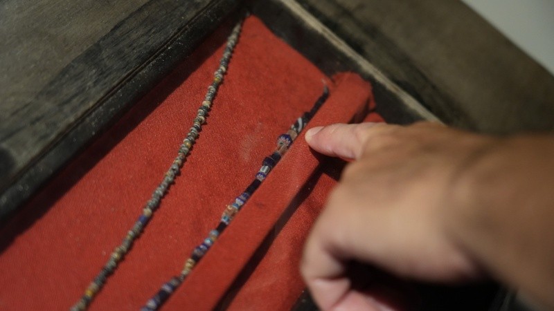  Las cuentas de vidrio europeas (Alan Monzón/Rosario3).