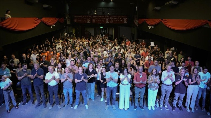 Actividad plenaria en la ciudad de Santa Fe con el objetivo de proyectar ideas hacia el futuro (Rosario3).