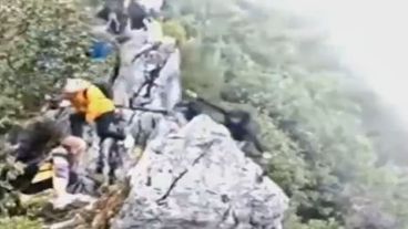 El hombre se pronunció en las redes sociales tras su terrible caída.