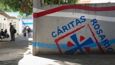 Cáritas hace de nexo entre ambos, entre el que da y el que recibe (Rosario3).