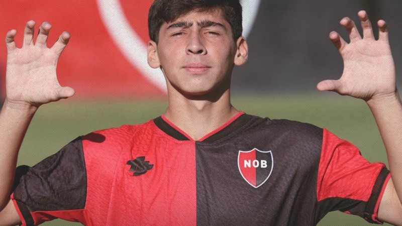 Ciro Quizas, uno de los juveniles leprosos que convirtió en el empate contra Chelsea.