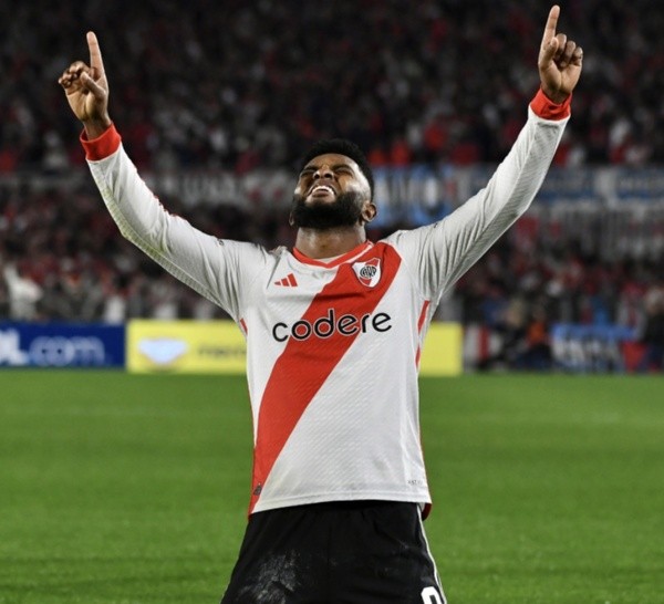 El delantero, que marcó 62 goles en 159 partidos oficiales, repasó su paso por la entidad de Núñez