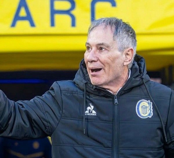 Holan se va del Canalla luego de una temporada muy buena en cuanto a números.