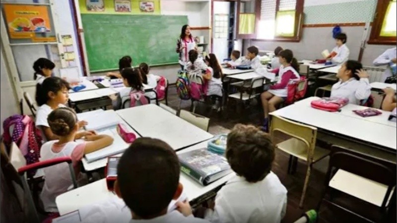 El trámite se hace presencial en cada institución.