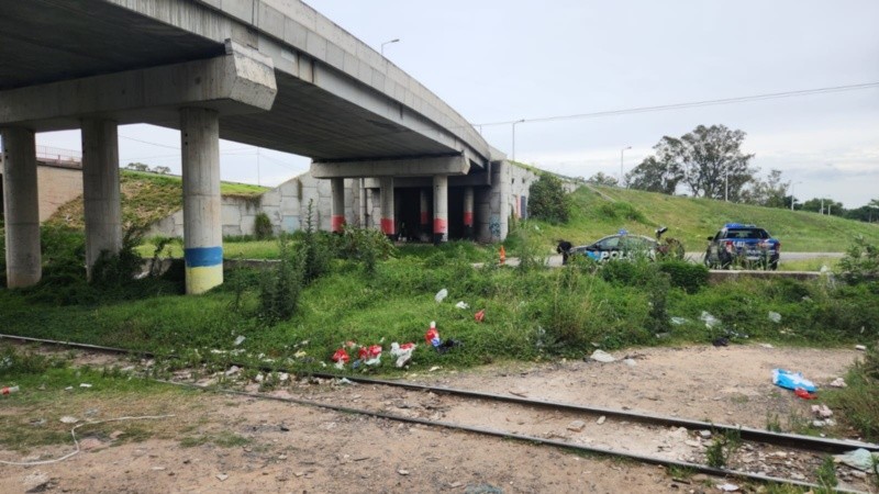 Los hermanos Mariano y Alexis vivían debajo un puente.
