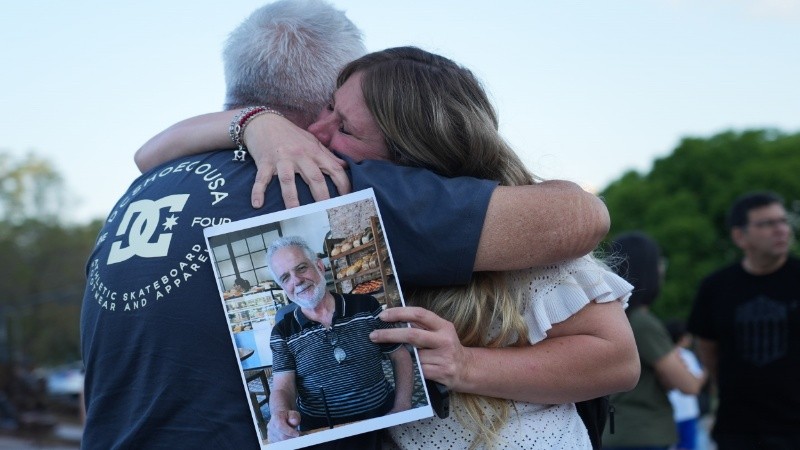 Carla en el primer acto federal de las víctimas del fentanilo contaminado&nbsp;en Rosario (Alan Monzón)