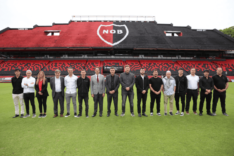 &nbsp;La nueva comisión directiva. 