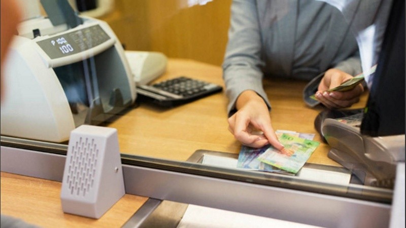 Fondos disponibles el mismo día para todos los escalafones y regímenes.