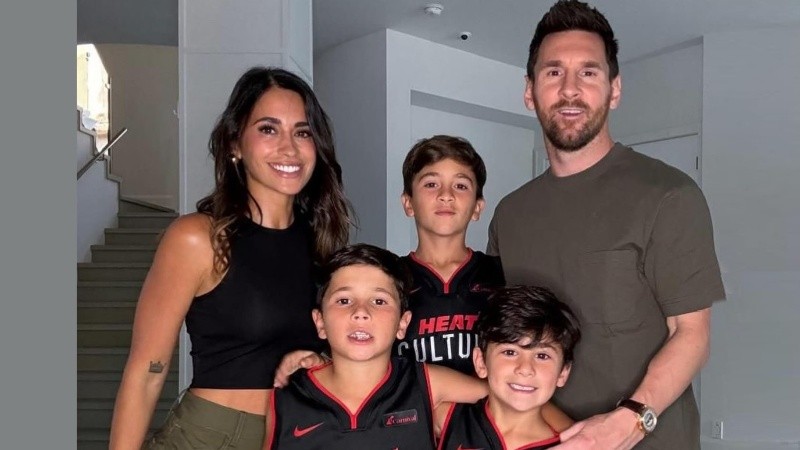 Leo, Antonela y sus hijos pasarán unos días en Argentina, como es costumbre.