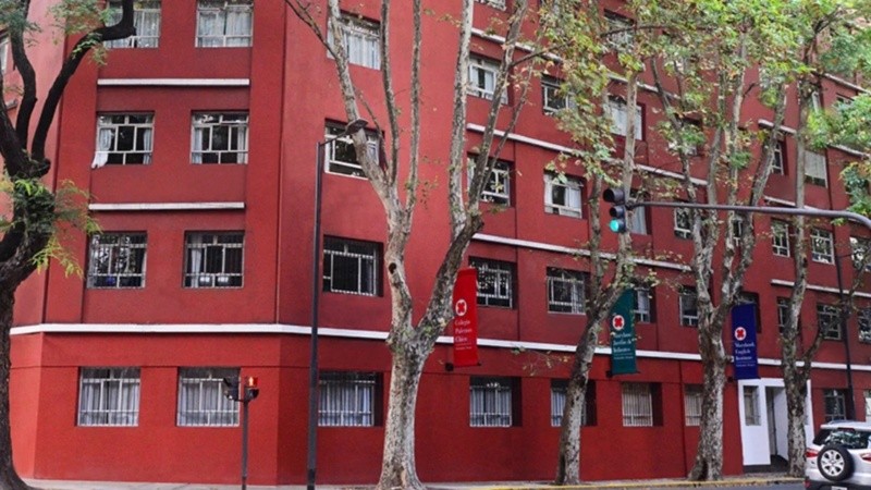 La Justicia analiza al menos 10 casos presentados por familiares de alumnos del Colegio Palermo Chico contra Marcelo Porcel.