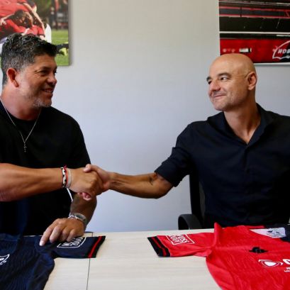 Segio Gómez y Favio Orsi firmaron su contrato este viernes en Rosario.