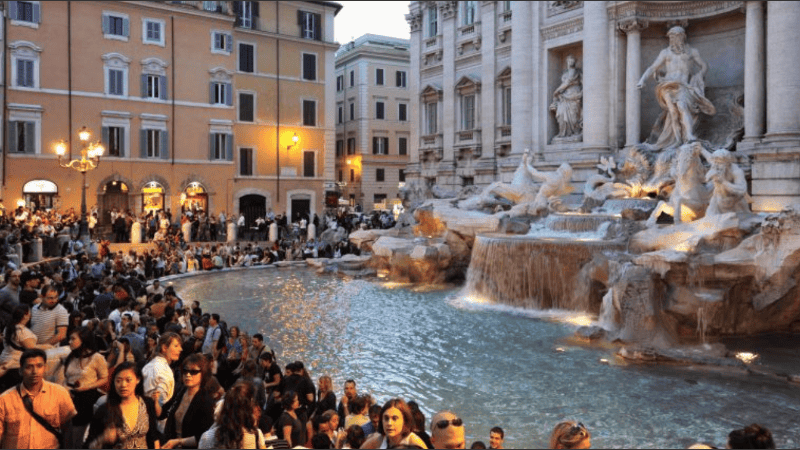 Roma comenzará a cobrar 2 euros para acceder a la Fontana di Trevi.
