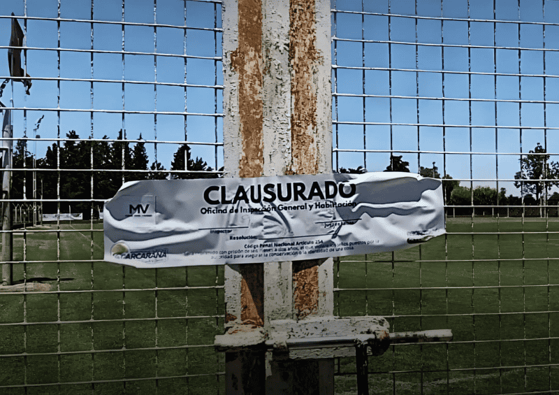 Las actas ordenan la clausura por 30 días de la sede social y por 90 días del estadio.&nbsp;