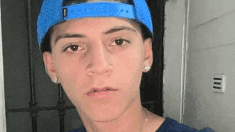 El menor estaba dentro de su vivienda cuando fue atacado a balazos y murió, dos años atrás.