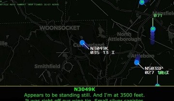 Un piloto registró un objeto extraño junto al avión.