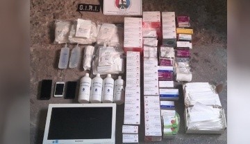 Algunos de los elementos incautados en los allanamientos de la causa.