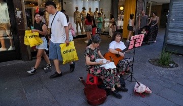 Peatonal navideña en Rosario.