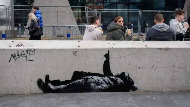 El artista reapareció dos obras idénticas.