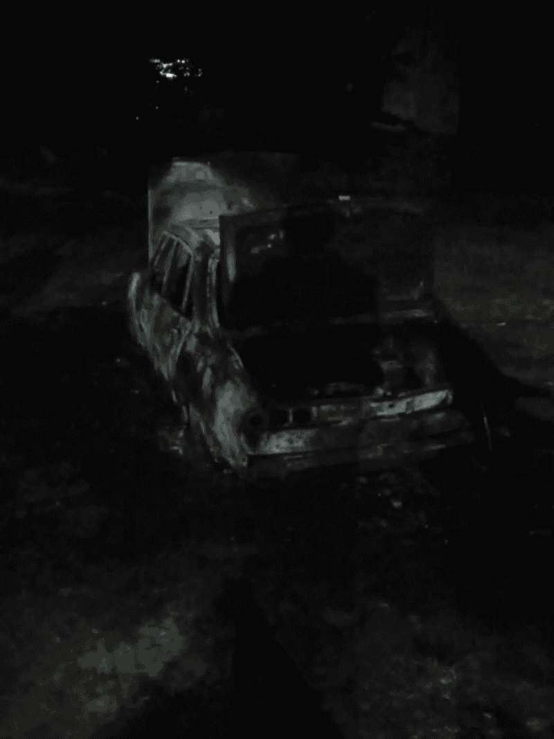 &nbsp;El 504 del agresor, reducido a chatarra.