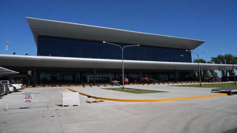 Así se ve la nueva Terminal desde afuera. Foto: Alan Monzón/Rosario3&nbsp;