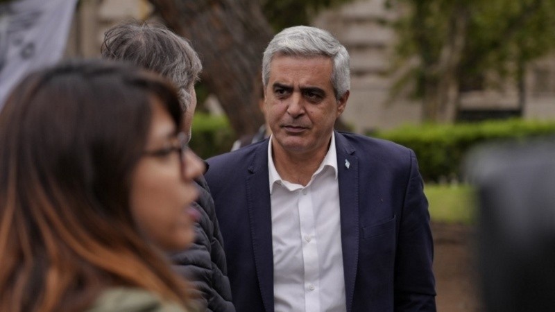 El rector de la UNR, Franco Bartolacci.