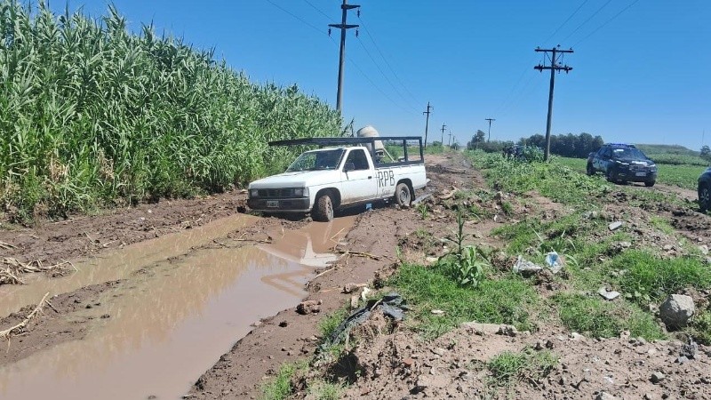Uno de los autores del robo cayó tras abandonar la camioneta robada.