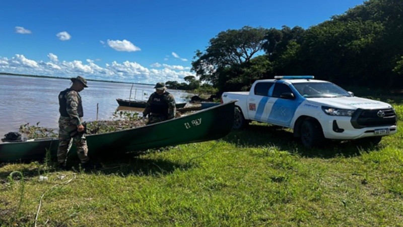 Prefectura interceptó a los contrabandistas en el cruce de los ríos Paraná y Paraguay.