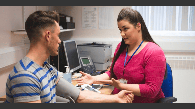 Los participantes que eliminaron el alcohol por completo durante el mes informaron tener un mejoras en la salud.