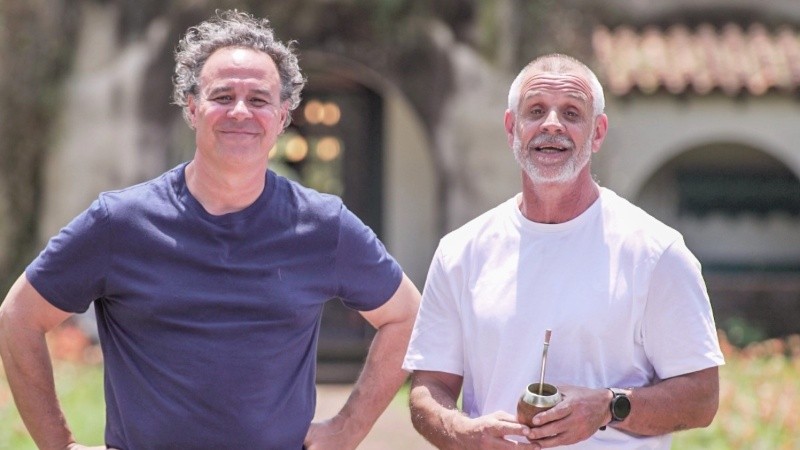 &nbsp;Roberto y Christian Petersen cocinan juntos en televisión. (El Gourmet)