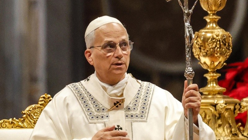 Vatican City (Vatican City State (Holy See)), 01/01/2026.- Pope Leo XIV presides over the New Year's Day Mass in St. Peter's Basilica, Vatican City, 01 January 2026. (Papa) EFE/EPA/GIUSEPPE LAMI