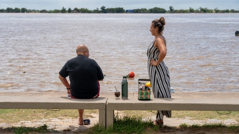 Una martes para mirar el río.