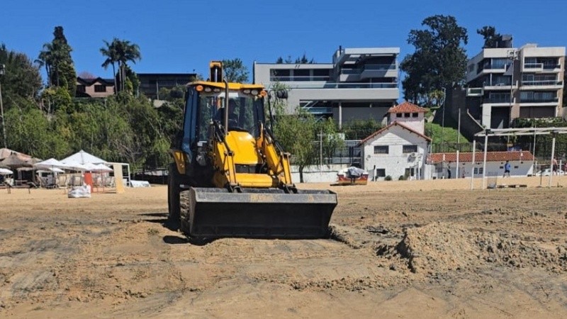 Llegaron 50 barcos de arena para mejorar las condiciones de La Florida.