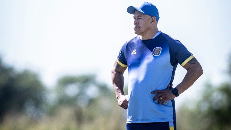 Jorge Almirón comenzó la pretemporada al mando del plantel el lunes pasado.