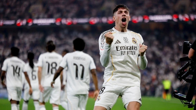 El partido se rompió al minuto de juego con un golazo de tiro libre del uruguayo (EFE).