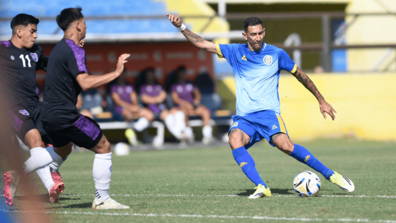 Di María en el partido que Central ganó 3-0 ante Dálmine.