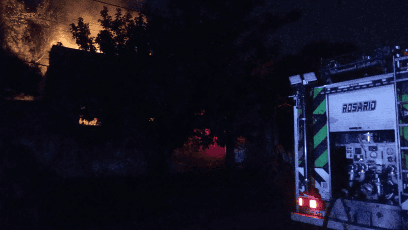 &nbsp;En el lugar trabajaron bomberos Voluntarios y Zapadores. (Bomberos Voluntarios)