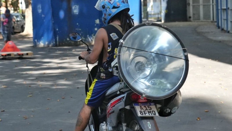 Las luminarias que alumbraron el Gigante de Arroyito durante unos 50 años.