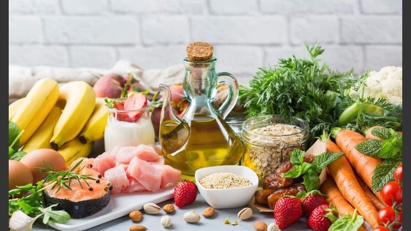 La genética solo representa el 20% de la longevidad, mientras que el 80% depende de elecciones de estilo de vida.