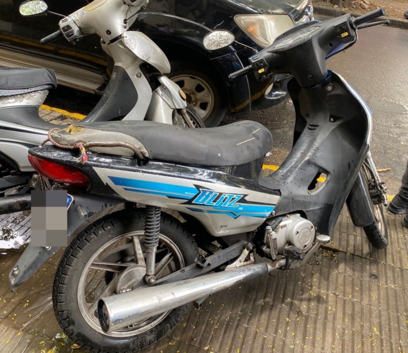 &nbsp;La motocicleta secuestrada.