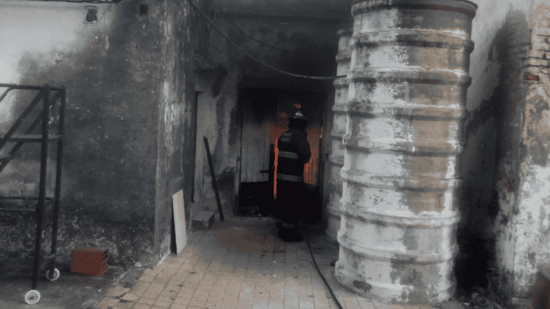 Bomberos Zapadores trabajando en el lugar.