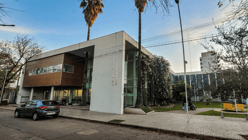 La niña fue trasladada al hospital Granaderos a Caballo de San Lorenzo.