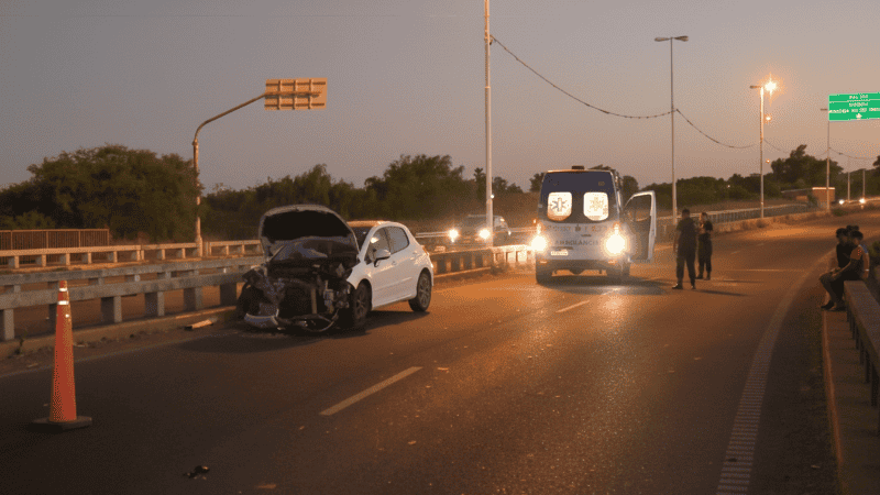 El tránsito mano al sur quedó transitoriamente interrumpido a la altura de Avenida del Rosario.