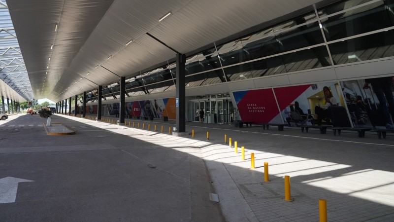 El gerente del aeropuerto, Pío Drovetta, confirmó una línea de trabajo abierta con Aerolíneas Argentinas  y otras empresas para sumar a Rosario en las rutas al Mundial.