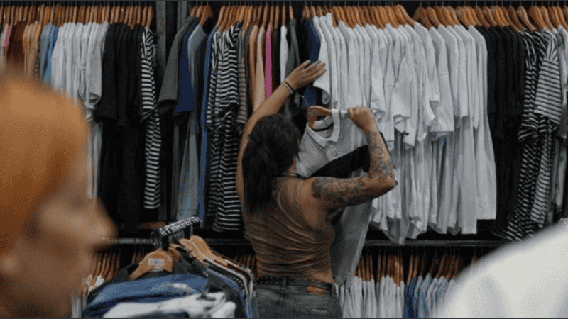 La indumentaria cerró 2025 con caída de ventas y presión creciente por costos y consumo débil.