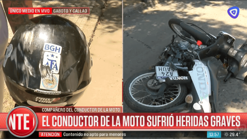 Fuerte choque entre una moto y un auto en barrio Cura.